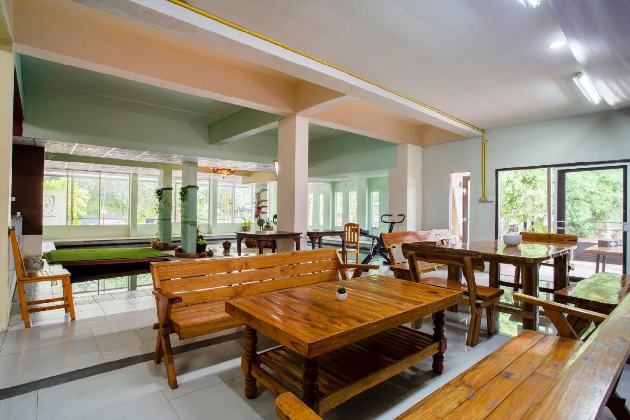 Oyo 75356 Thipsiri Lodge チエンマイ エクステリア 写真